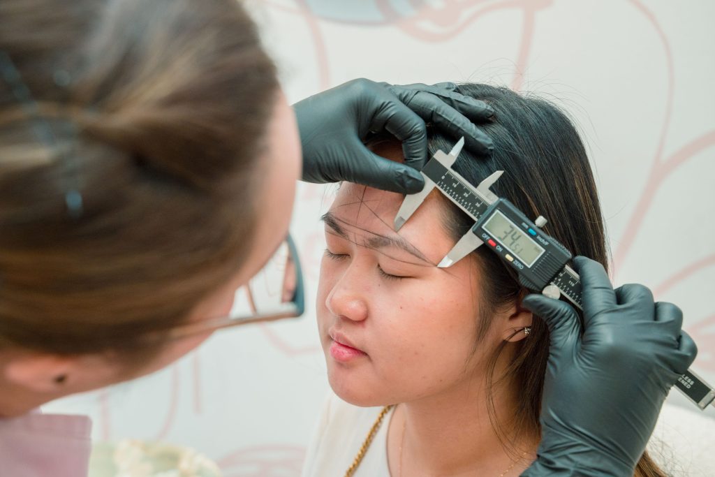 what does brow lamination do