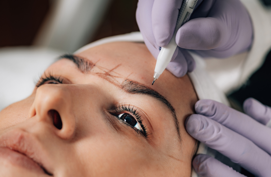 What Is a Lash Brow Service?